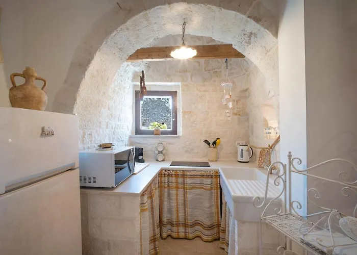 Valle D'itria Trulli E Alcova Mikael