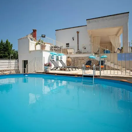 Valle D'itria Trulli E Alcova Mikael Casa vacanze Cisternino