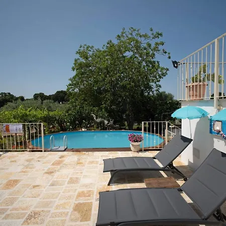 Valle D'itria Trulli E Alcova Mikael Holiday home