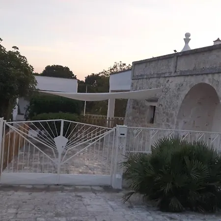 펜션 Valle D'itria Trulli E Alcova Mikael *