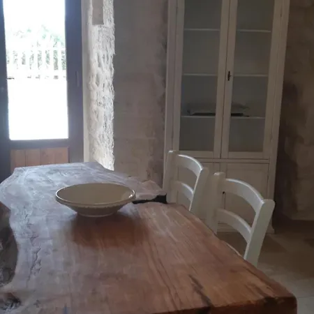 Valle D'itria Trulli E Alcova Mikael
