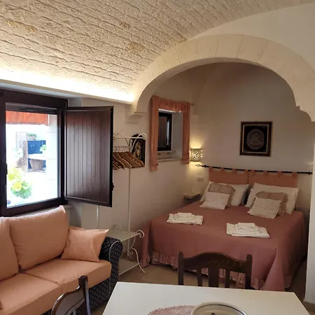 Valle D'itria Trulli E Alcova Mikael * Cisternino